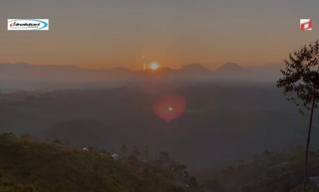 Sunrise Point Cukul, Spot Terbaik Nikmati Pemandangan Matahari Keluar di Bandung