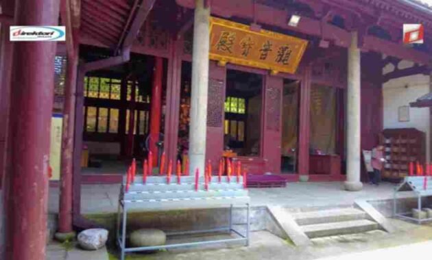 Atraksi dan Ritual di Jingci Temple