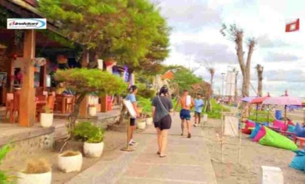 Sarana Wisata yang Ada di Pantai Seminyak Bali