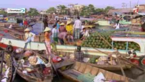 Pasar Terapung di Delta Mekong