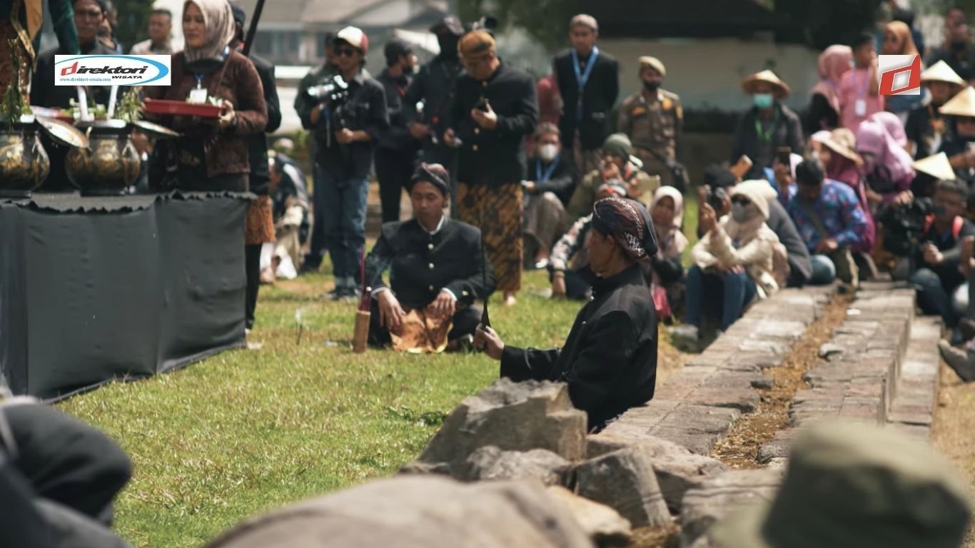 Dieng Culture Festival: Perayaan Budaya Tahunan di Dieng