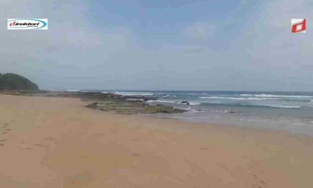 Tips Berkunjung ke Pantai Karang Ranjang