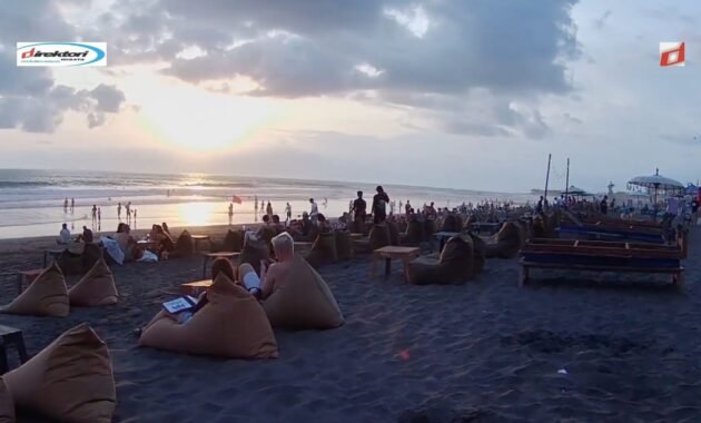 Pantai Mengening: Keindahan yang Tersembunyi