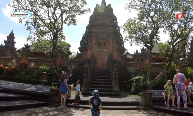 Pura Taman Saraswati: Keindahan Arsitektur dan Budaya